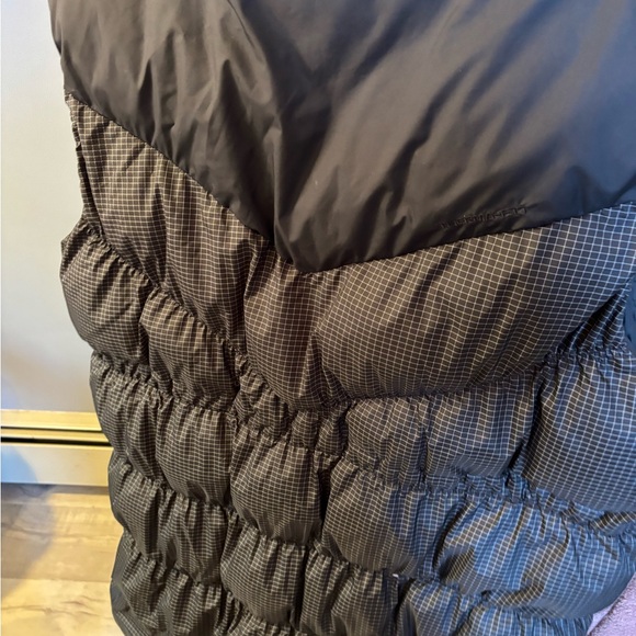 Nike Sportswear Windpuffer is a high-performance, stylish outerwear!! - Picture 4 of 11